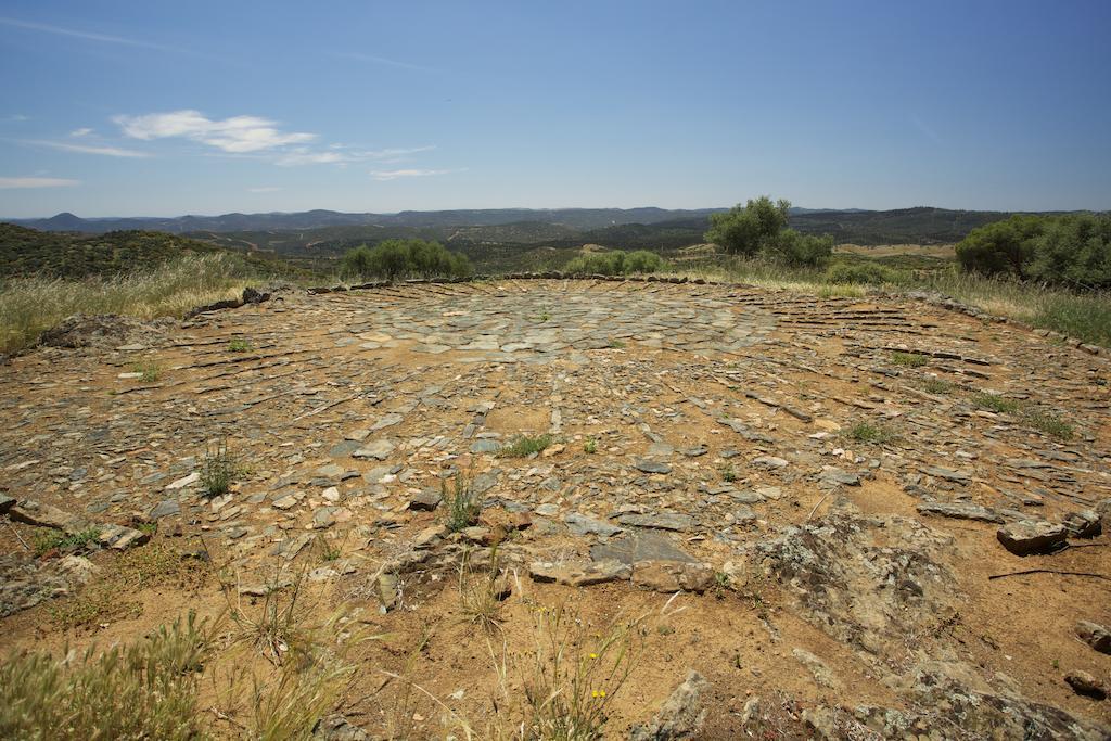Las Tobas Higuera De La Sierra  Bagian luar foto